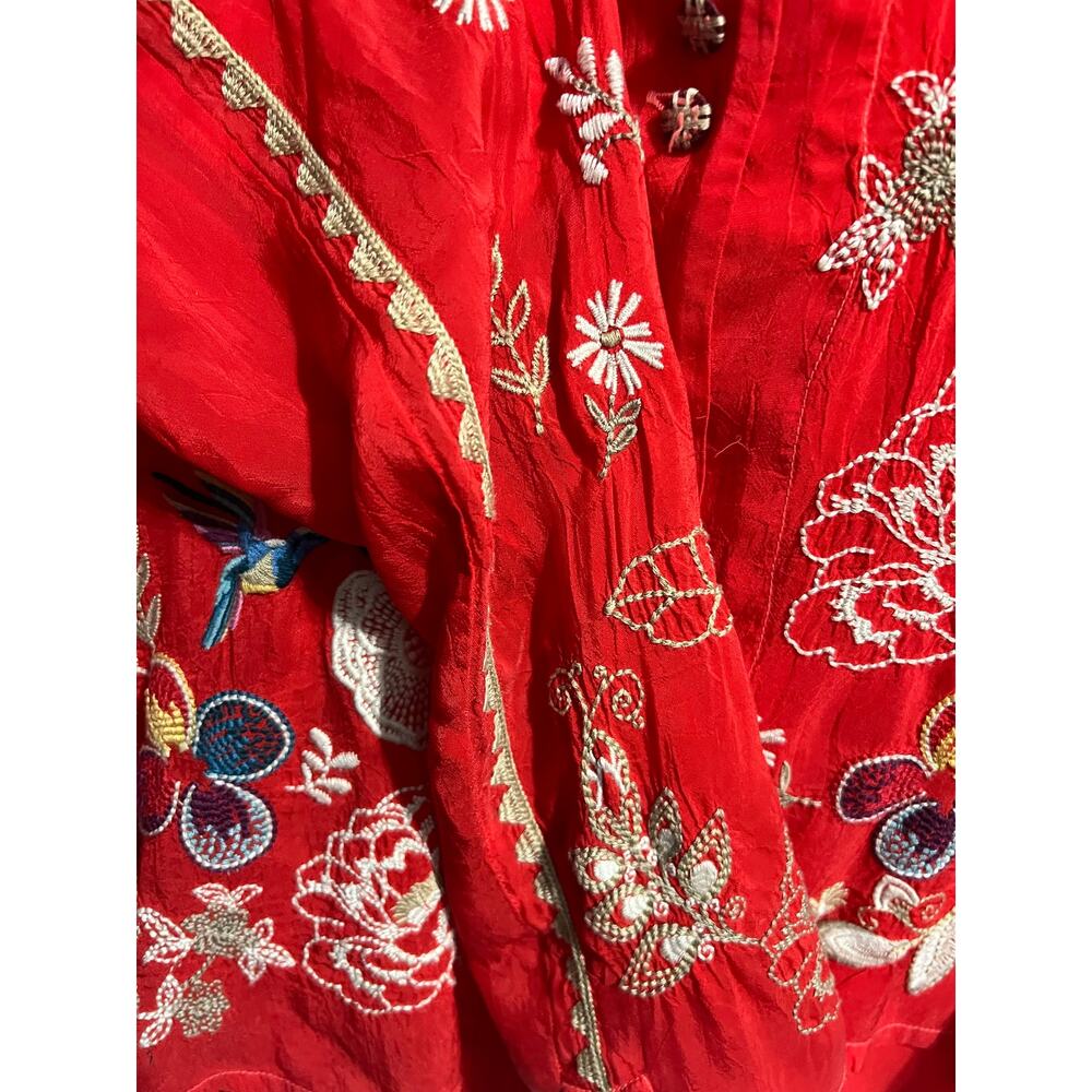 Johnny Was Shirt Medium Button Down Embroidered HUmming Bird Flowers Boho Red - Picture 7 of 8
